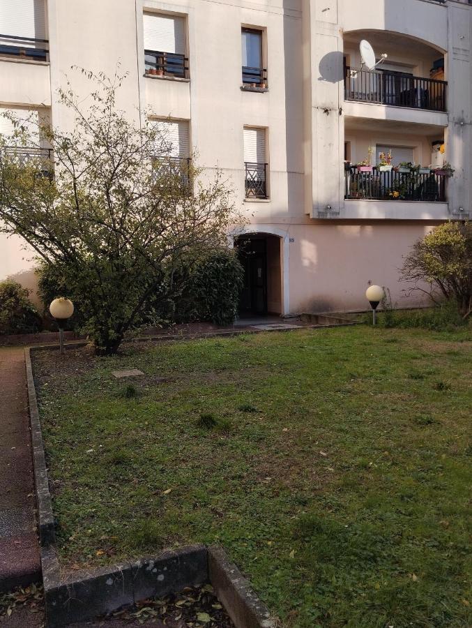 Le Beau Refuge Parisien De Cergy - Parisian Modern Flat At Cergy Bed & Breakfast Dış mekan fotoğraf