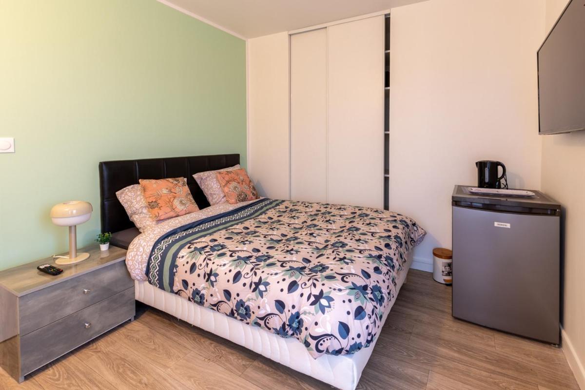 Le Beau Refuge Parisien De Cergy - Parisian Modern Flat At Cergy Bed & Breakfast Dış mekan fotoğraf